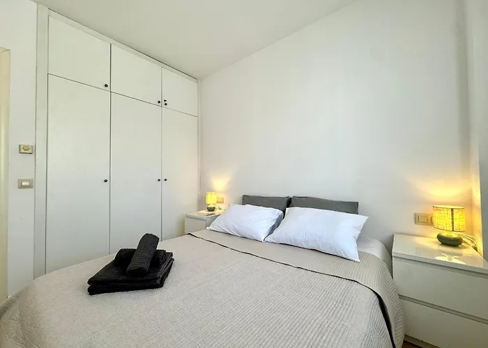 Sea Breeze Penthouse Lägenhet *