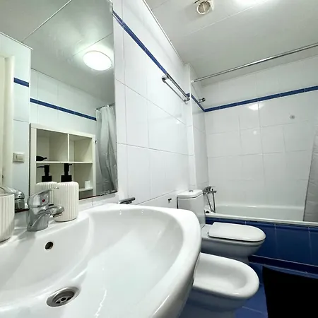 Sea Breeze Penthouse דירה